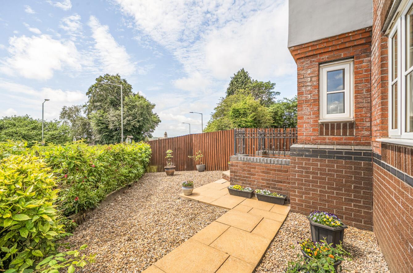 Ffordd Taliesin, Killay, Swansea, SA2 7DF